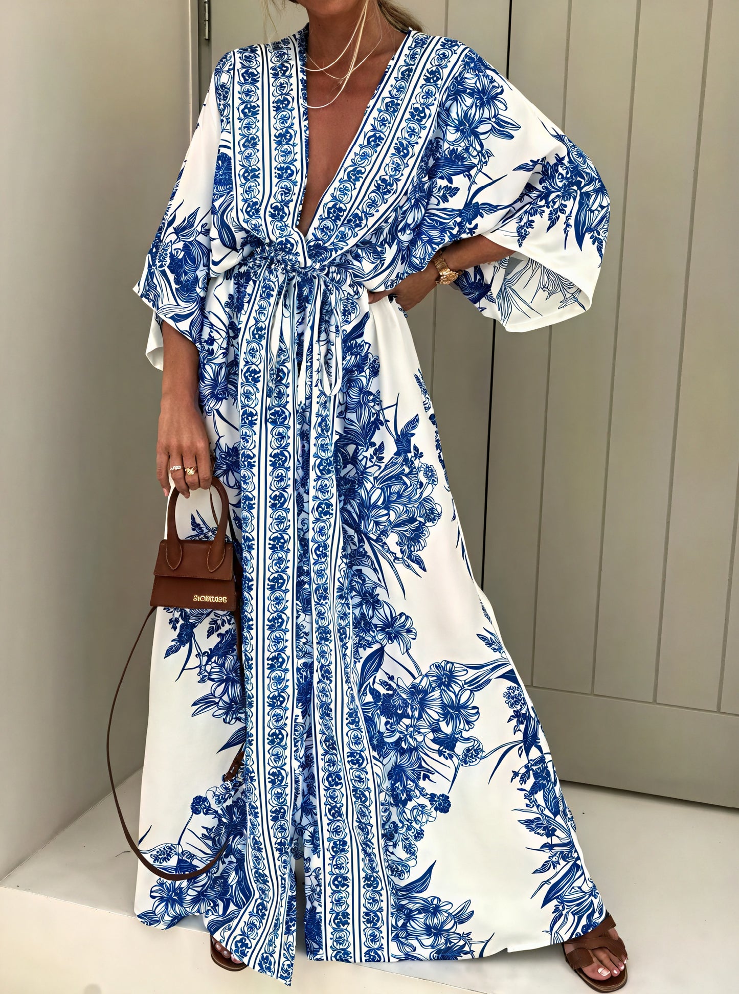 Women's Maxi Dress – Blue & White Floral, Kimono Sleeve, V-Neck, Lightweight Fabric, Basicfold-82503-db024437-212a-4ca6-9340-62869aff3bfb